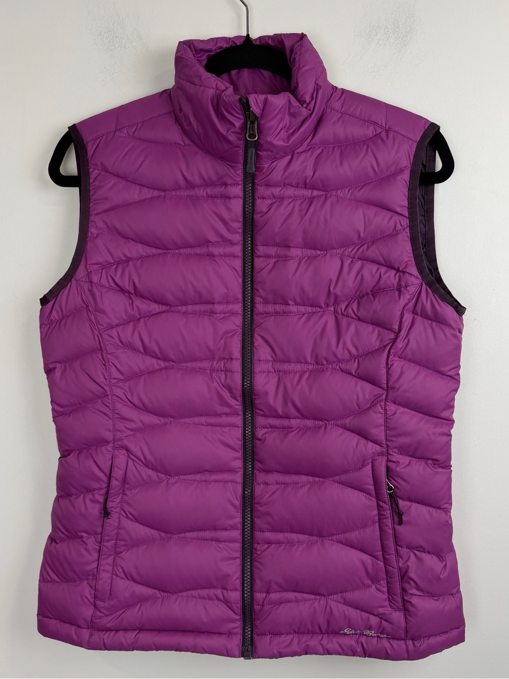 Eddie Bauer Down Purple Vest Women’s Inside Pocket Front Logo Lightweight Size S